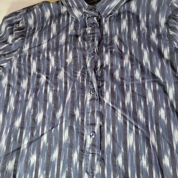J. Crew Women Cotton Navy & White Ikat Professional Button-Up Shirt Size 8 - Picture 3 of 9